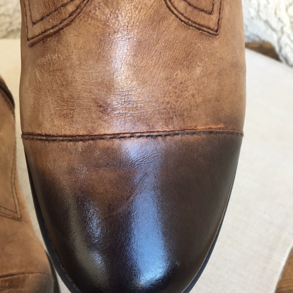 Vince Camuto Fenton Distressed Leather Boots 8.5 - Picture 15 of 16